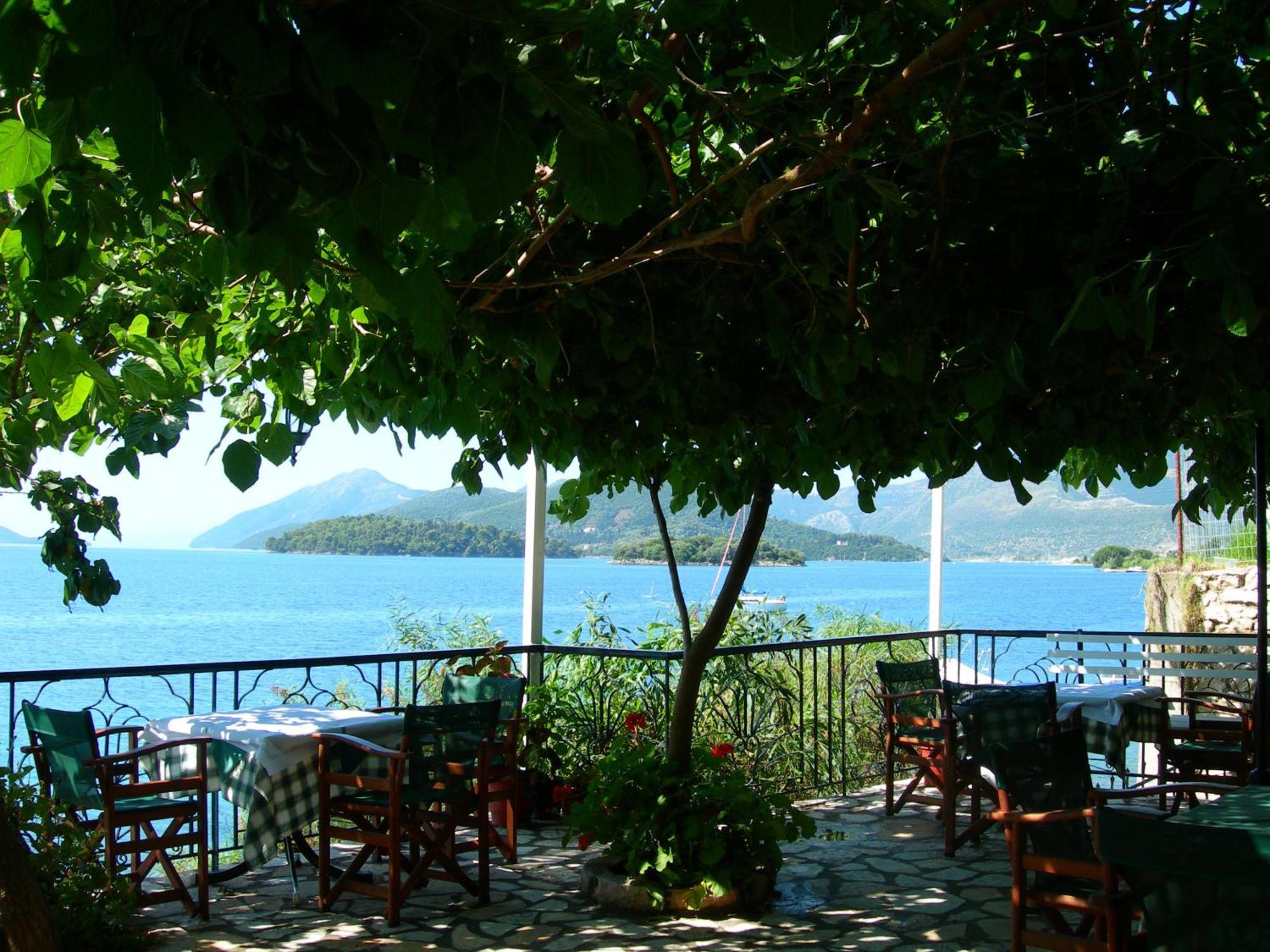 Logan'S Beach Hotel Nydri  Extérieur photo